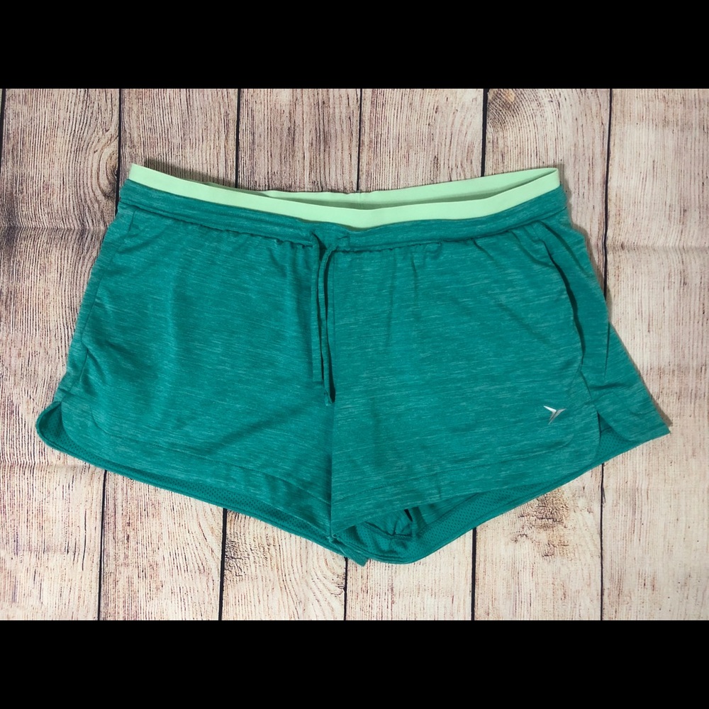Old Navy Active shorts size M